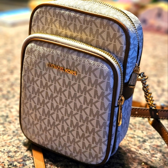 Michael Kors Crossbody Handbag - Picture 1 of 9